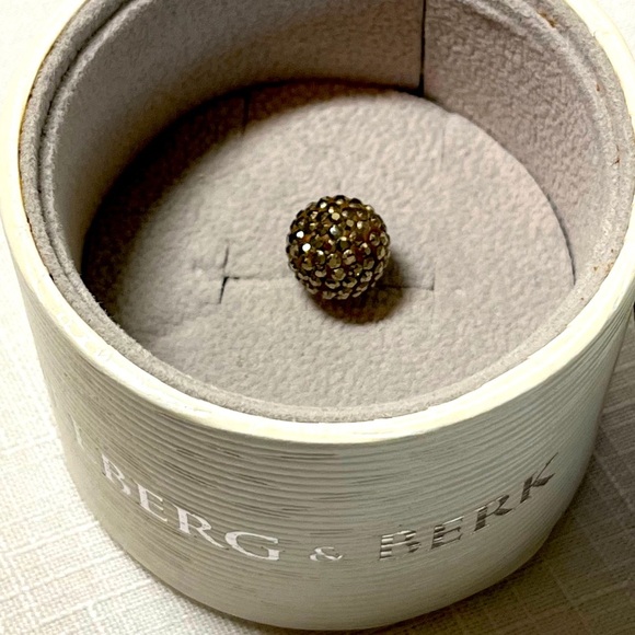 Hillberg & Berk 12mm pyrite sparkle ball earring. 925 posts - Picture 1 of 3